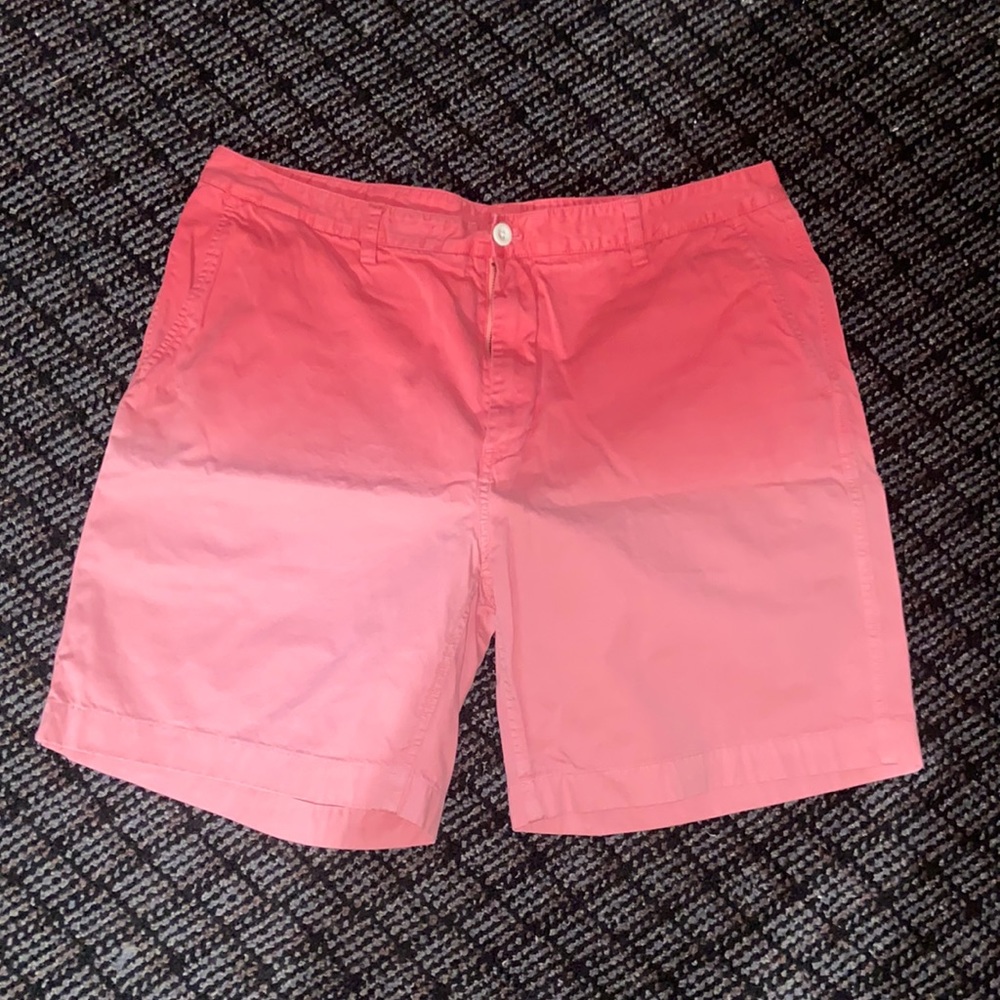 Men’s waist 38 2 tone vineyard vines dress shorts